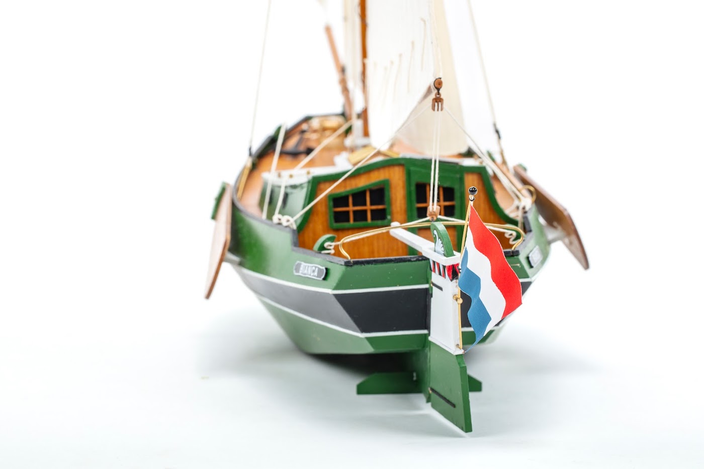 Billing Boats Zeeschouw 1/22