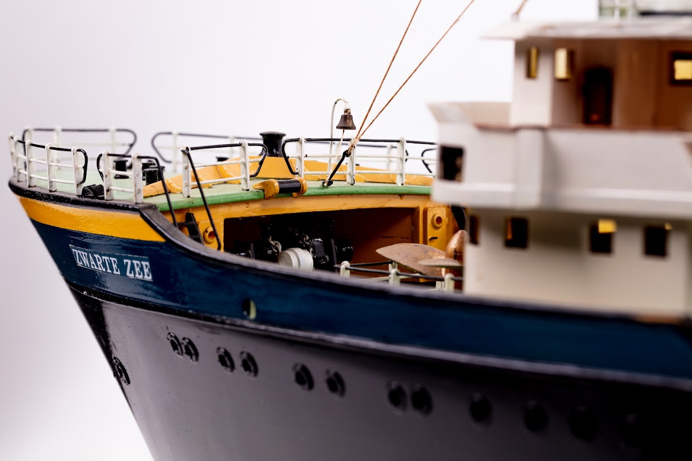 Billing Boats Zwarte Zee 1/90