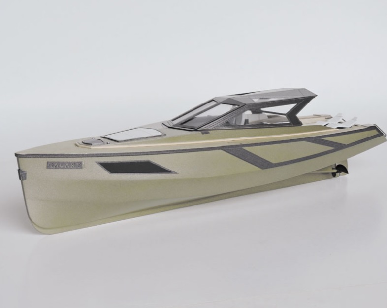 Mantua Model Galaxy 53ft. Luxe Sportboot Model  kit 1/25