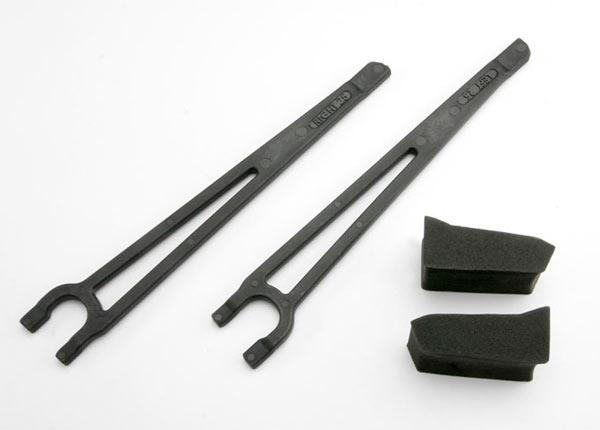 Traxxas Hold downs, battery, left & right (2)/ foam spacers (2) (fits standard battery packs)