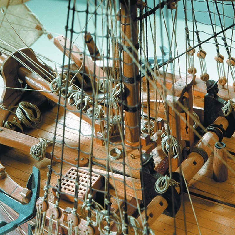Artesania Latina H.M.S. Endeavour 1768 1/60