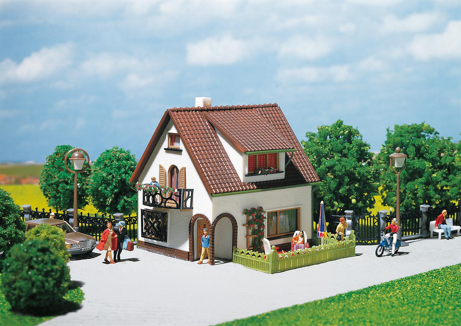 Faller Huis met dakkapel H0