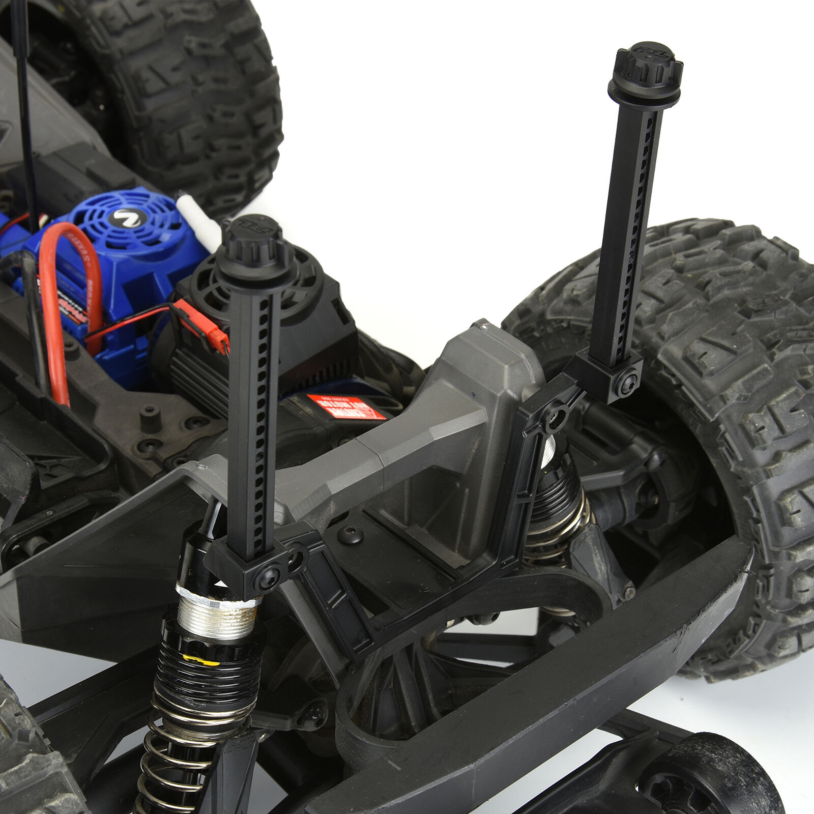 Proline Extended Front and Rear Body Mounts for MAXX