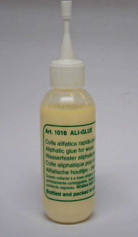 Mantua Model Aliphatic Wood Glue Waterproof 100cc