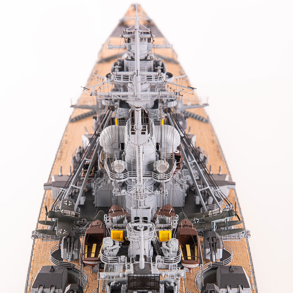 Amati German Battleship Bismarck Kriegsmarine 1941 Kit 1/200
