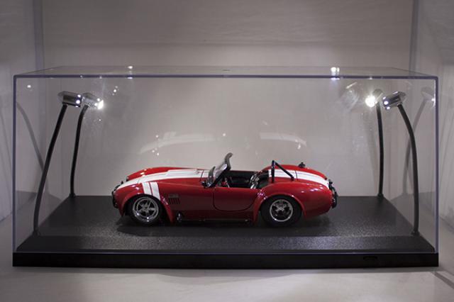 Triple 9 Collection LED Lighted 1/18 Display Case