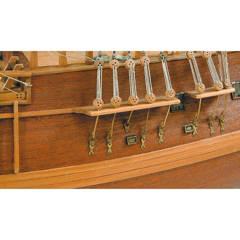 Artesania Latina H.M.S. Endeavour 1768 1/60