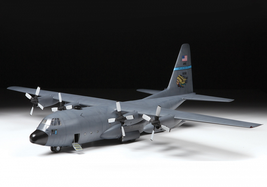 Zvezda American Heavy Transport Plane C-130H 1/72