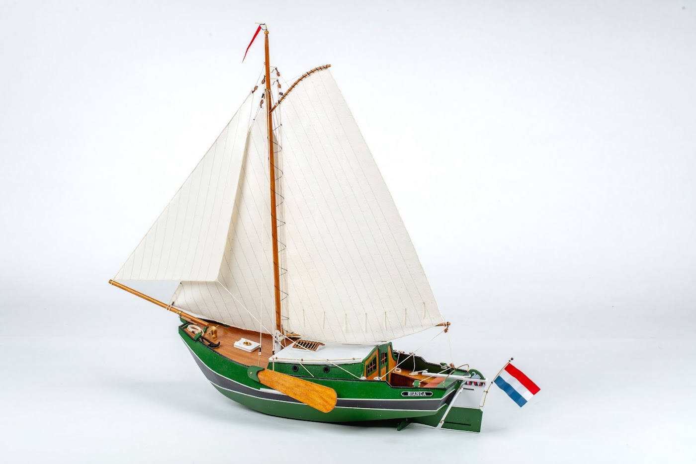 Billing Boats Zeeschouw 1/22