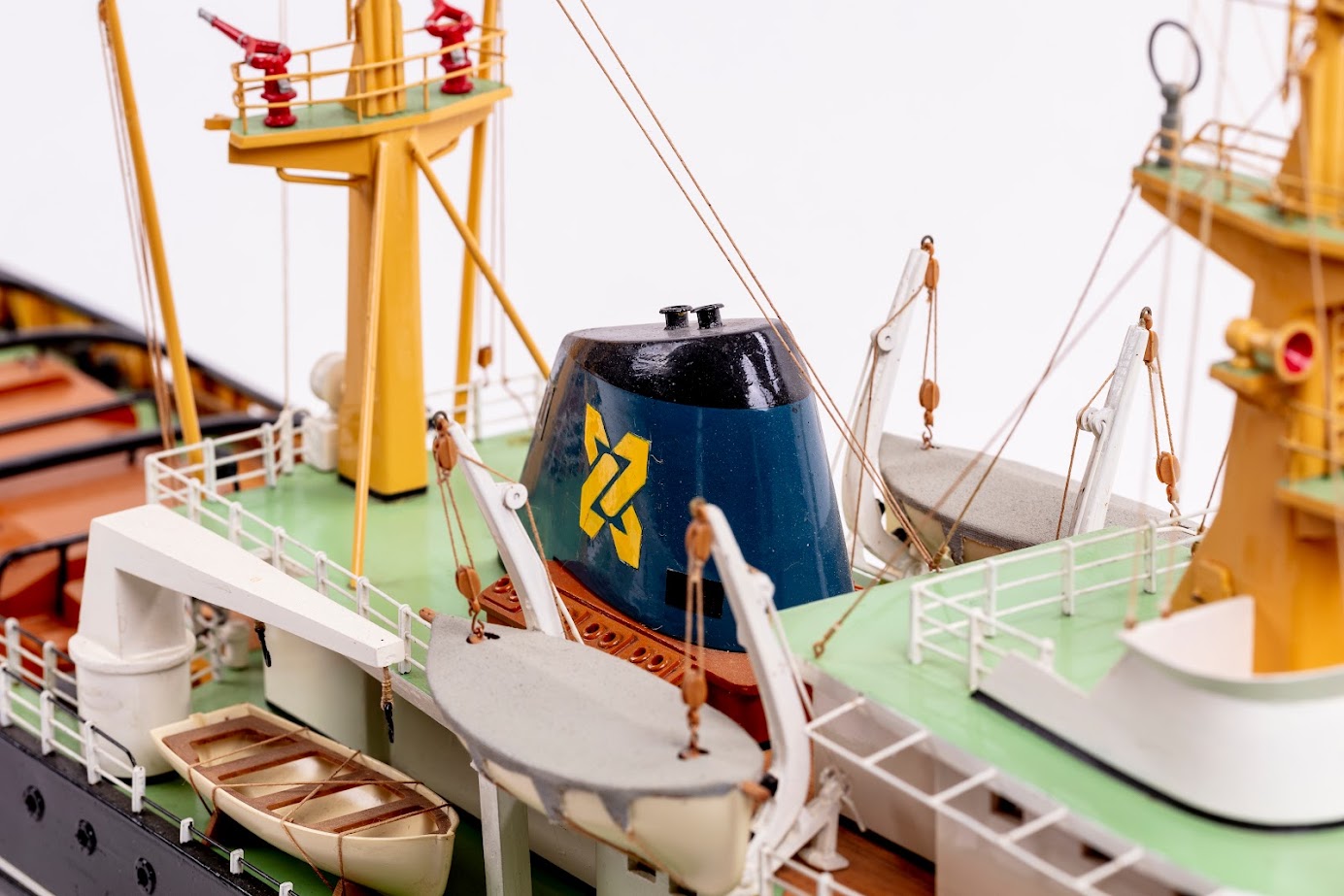 Billing Boats Zwarte Zee 1/90