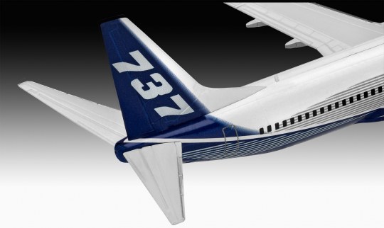 Revell Boeing 737-800 1/288
