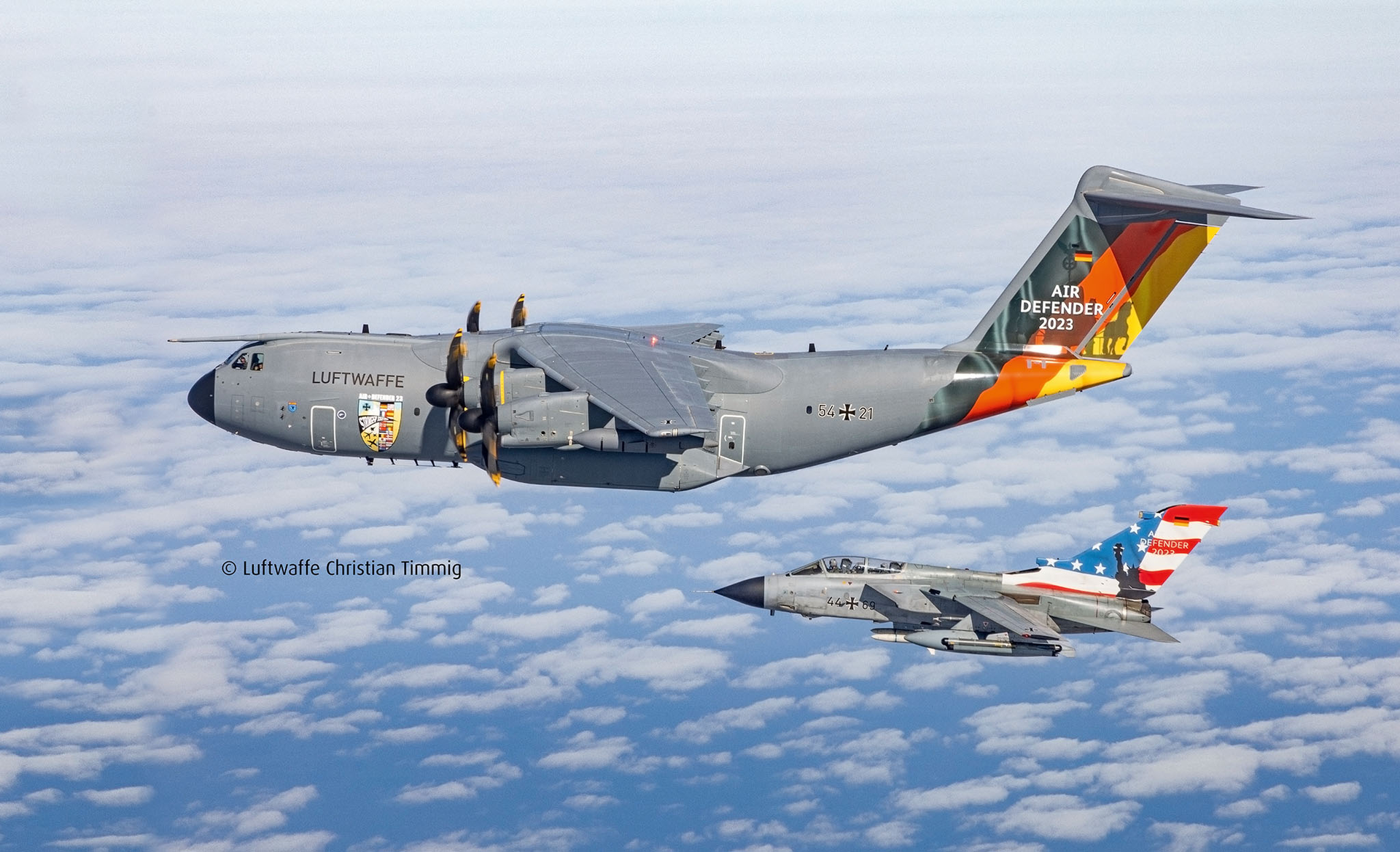 Revell Air Defender Airbus A400M & Tornado 1/144