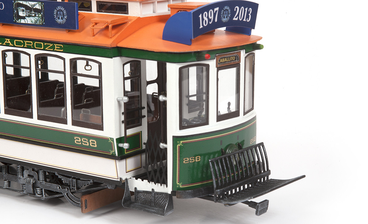 Occre Buenos Aires Tram kit 1/24