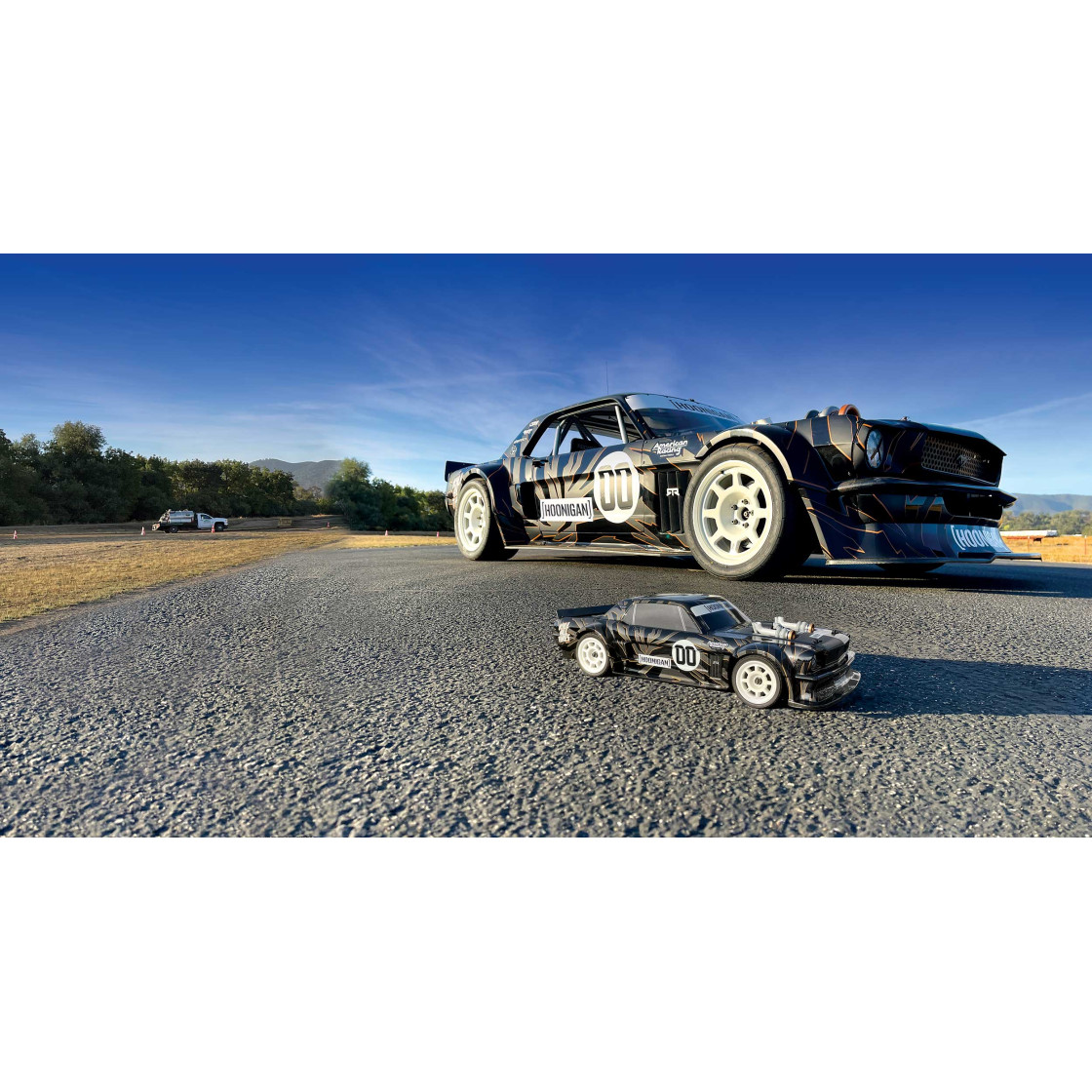 Team Associated Apex2 Hoonicorn RTR 1/10