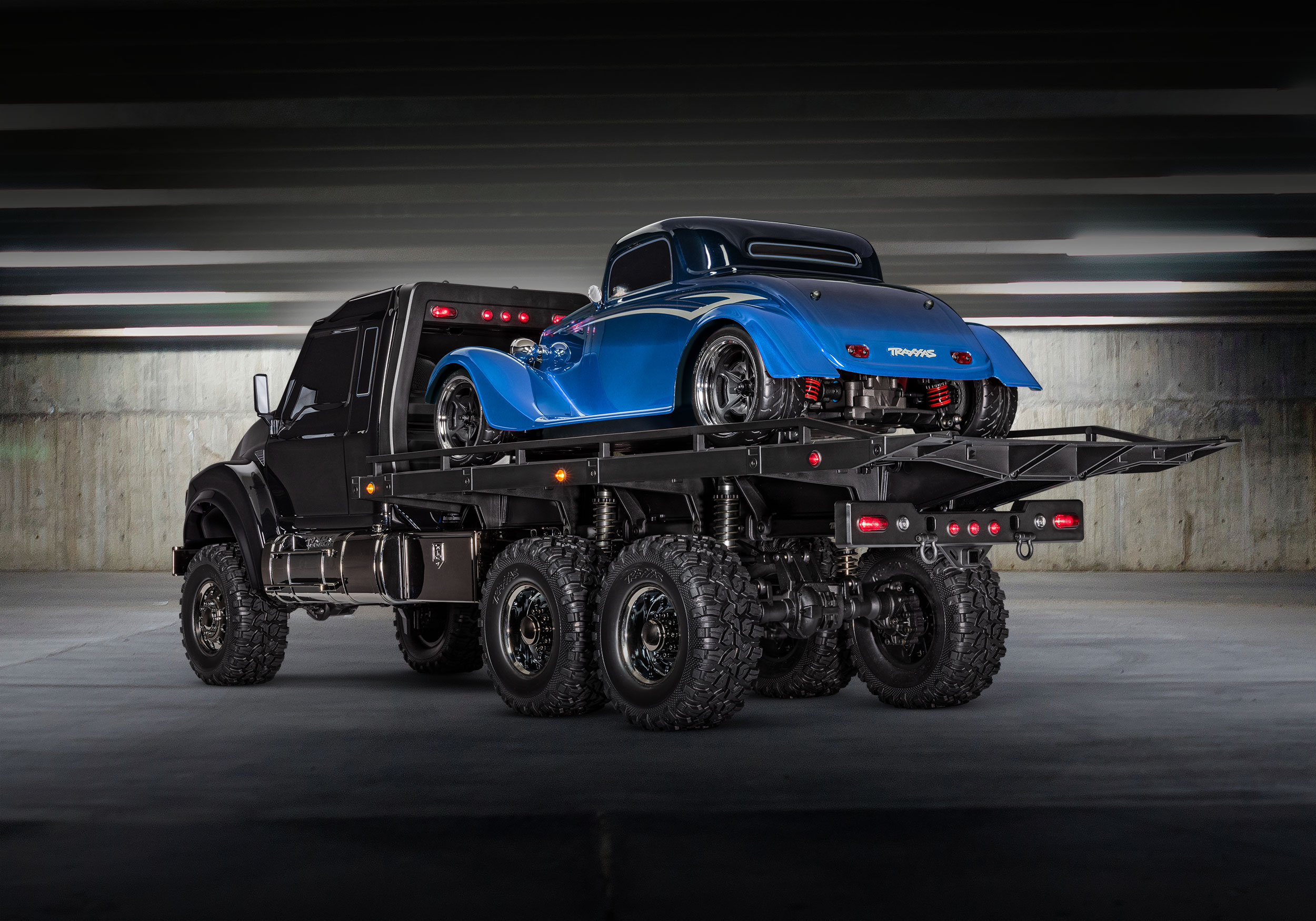 Traxxas Ultimate RC Hauler Truck with Winch Black RTR 1/10