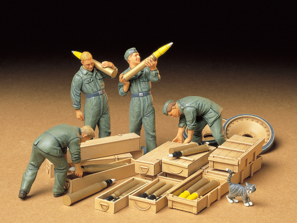 Tamiya German Tank Ammo-Loading Crew 1/35
