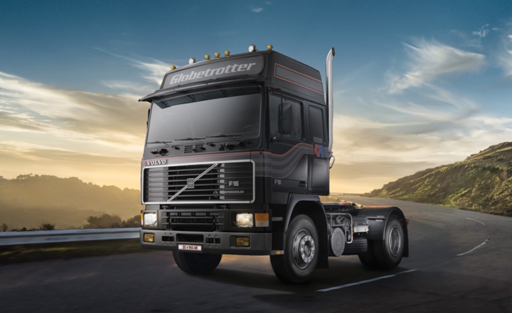 Italeri Volvo F16 Globetrotter 1/24