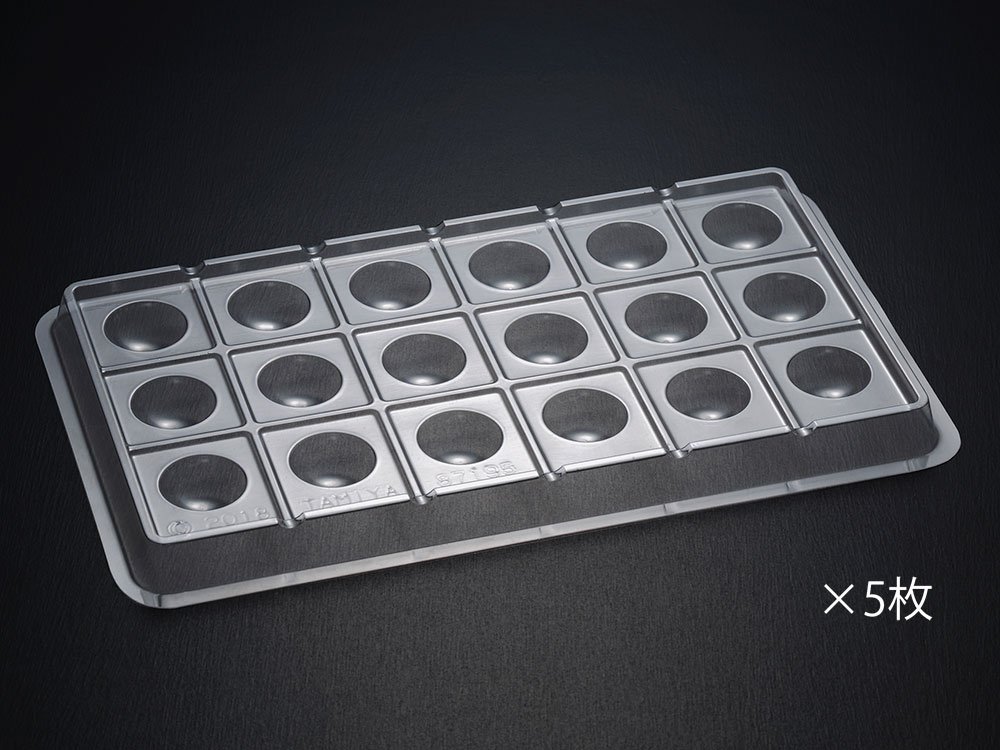 Tamiya 18 Well Transparant Palette for Brush Painting (5)