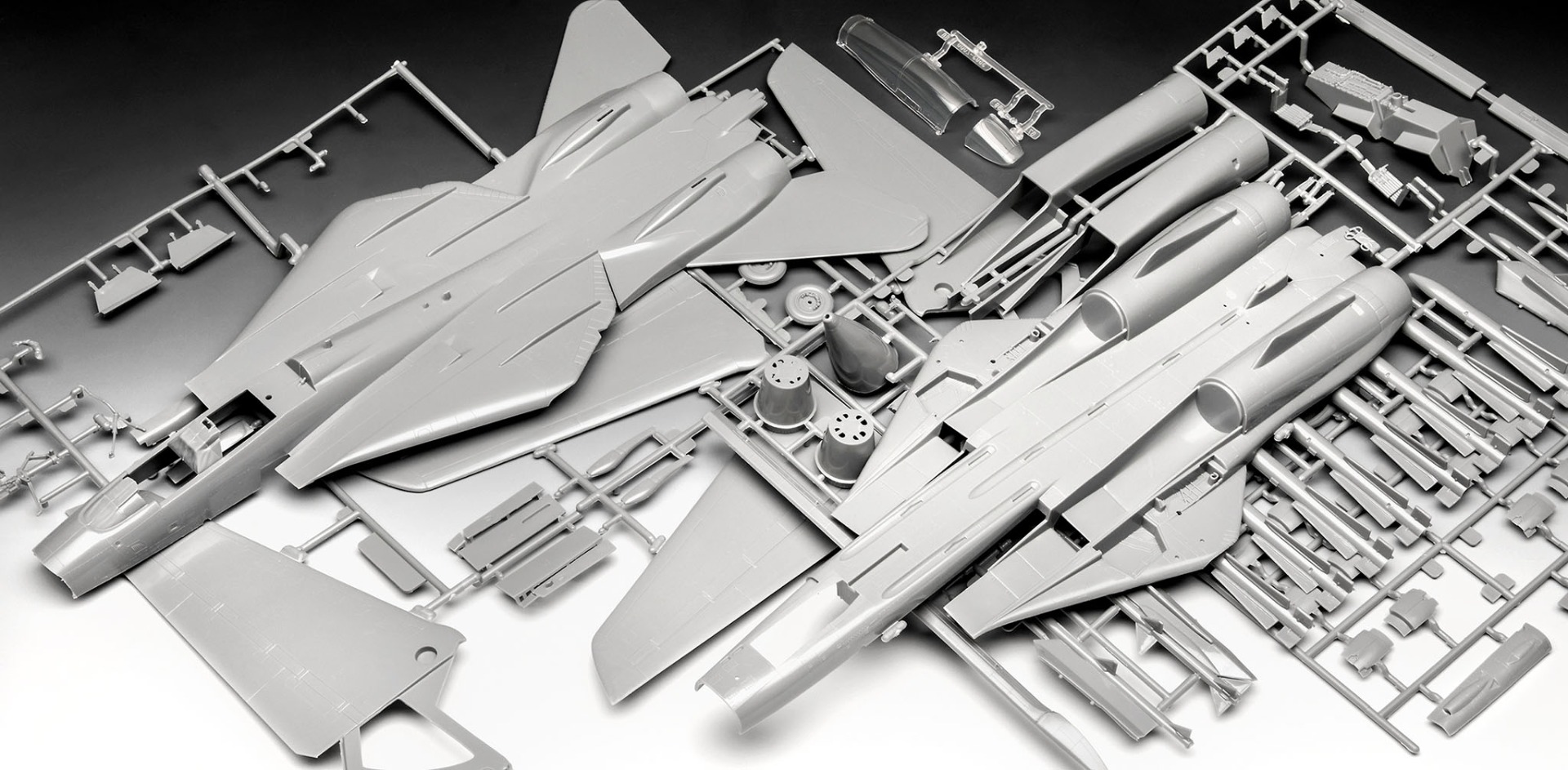 Revell Top Gun Maverick's F-14A Tomcat 1/48