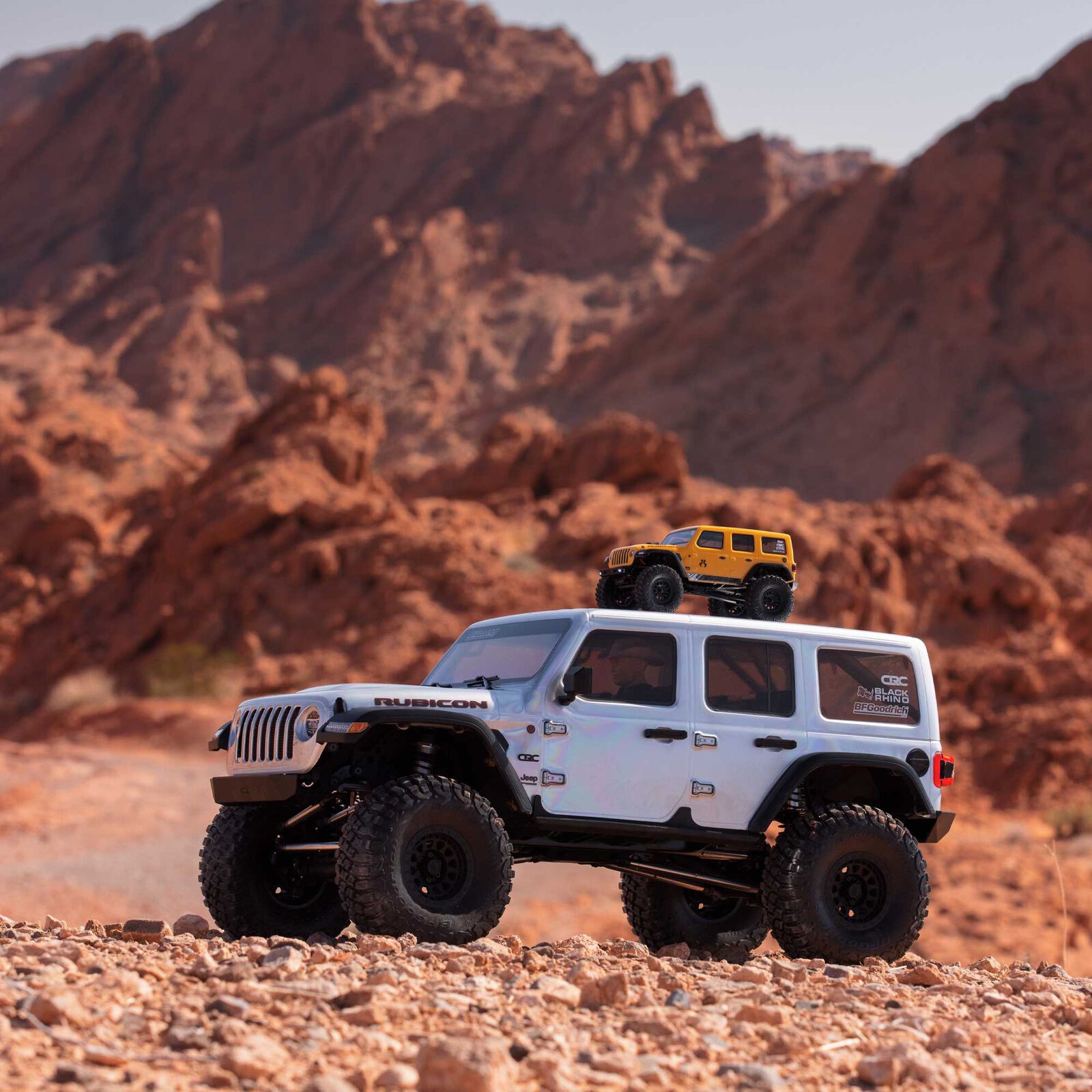 Axial SCX6 Jeep JLU Wrangler 4X4 RTR Crawler Silver 1/6