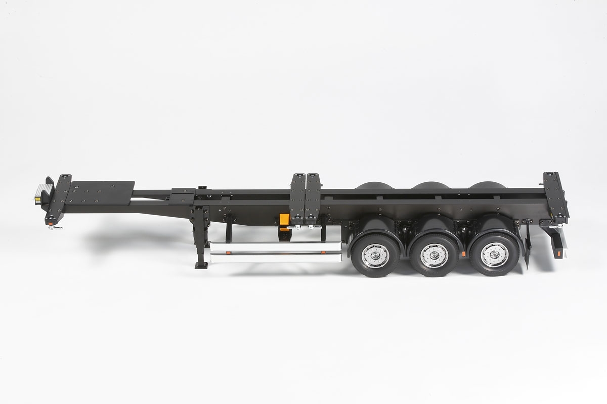 Tamiya 40-Foot Semi-Trailer NYK Group 1/14