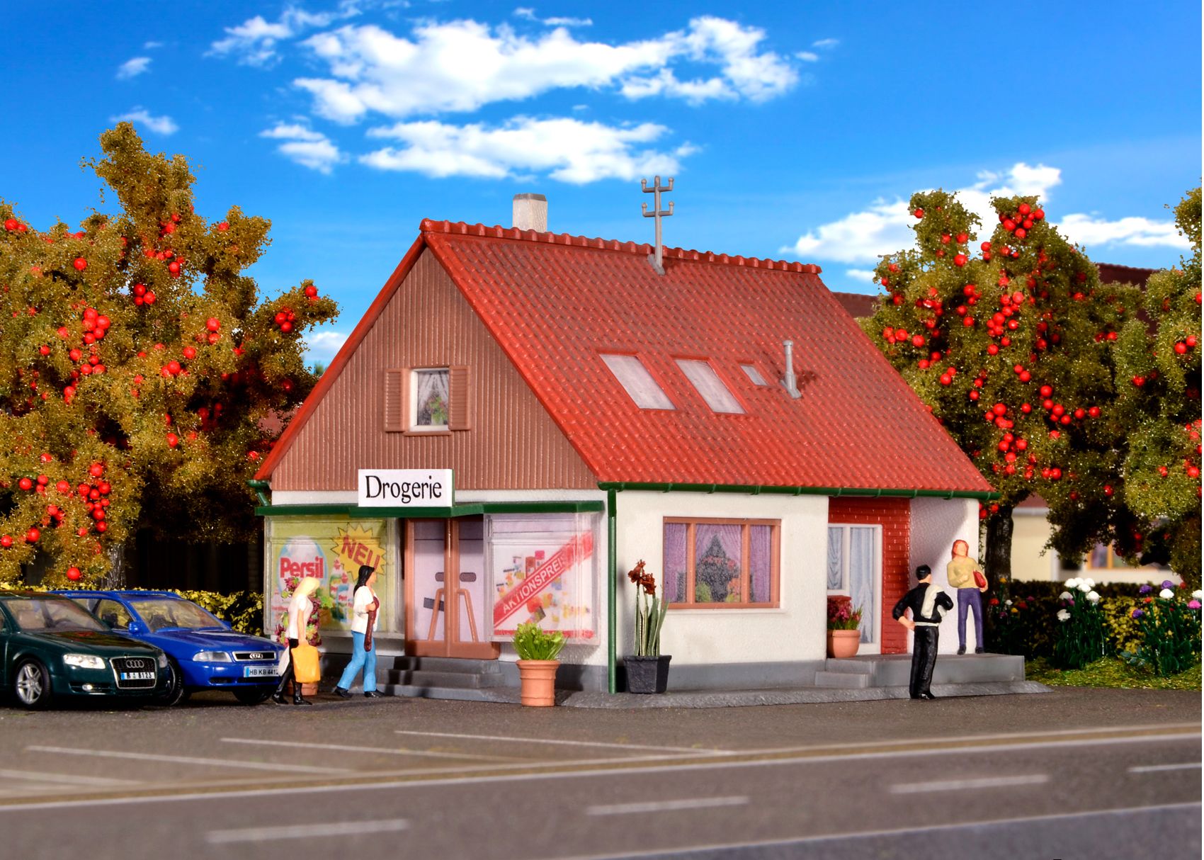Kibri Eengezinswoning met winkel H0