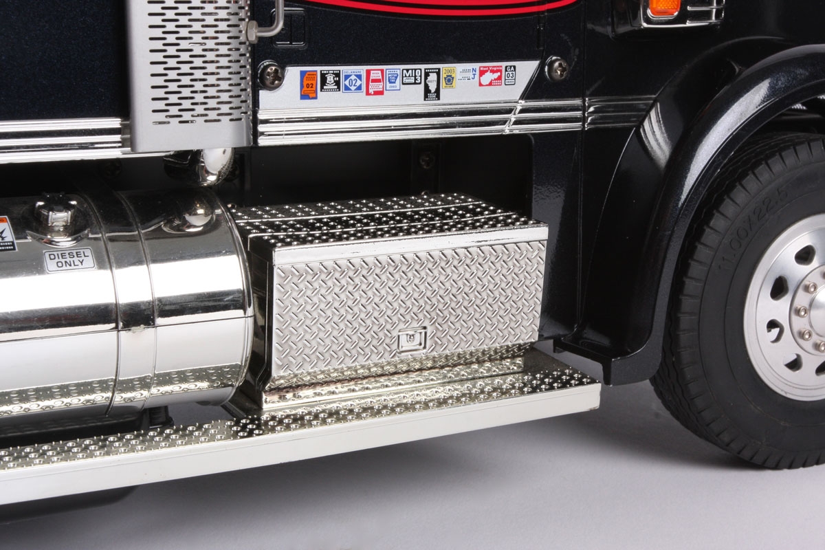 Tamiya Knight Hauler R/C Truck Kit 1/14