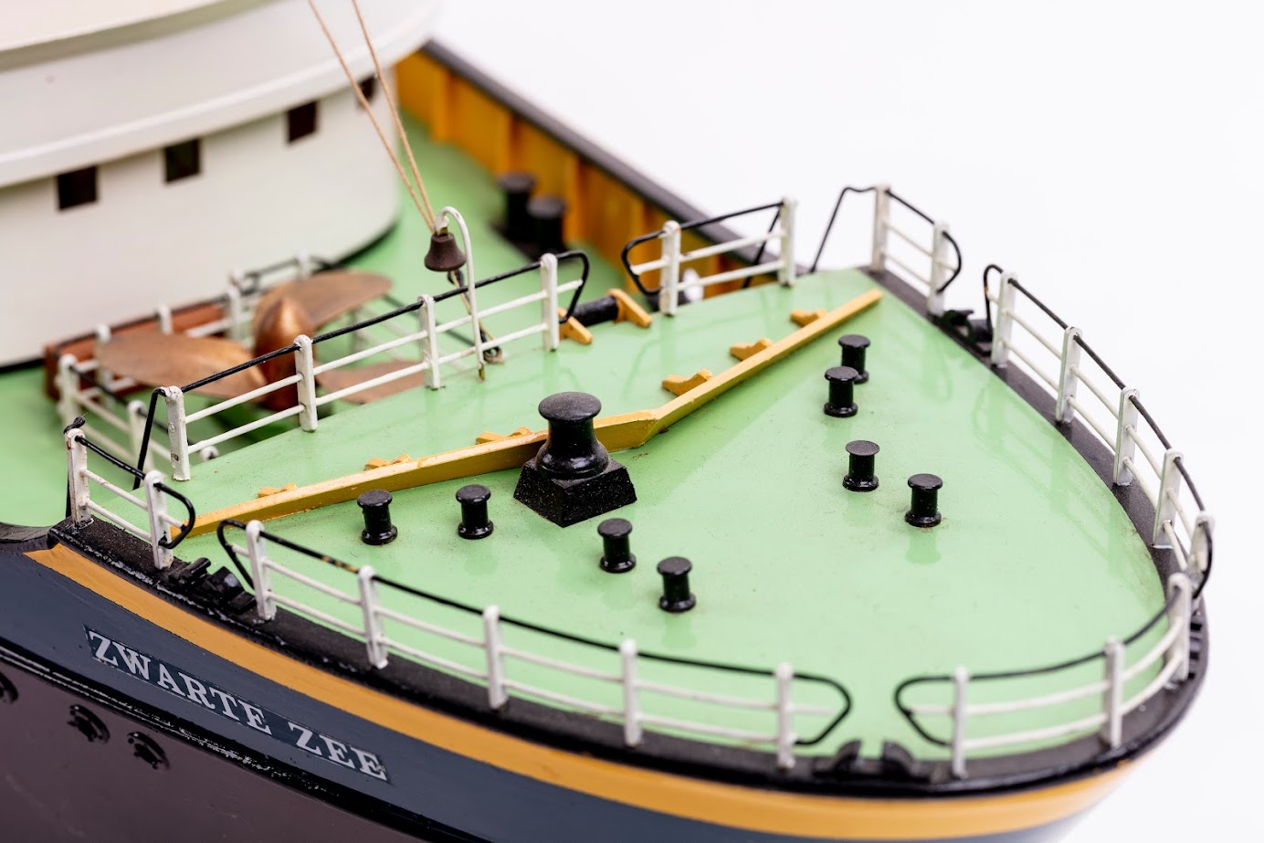 Billing Boats Zwarte Zee 1/90