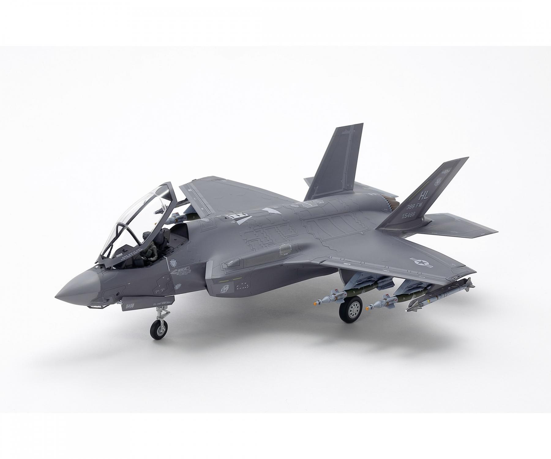 Tamiya Lockheed Martin F-35A Lightning II 1/72