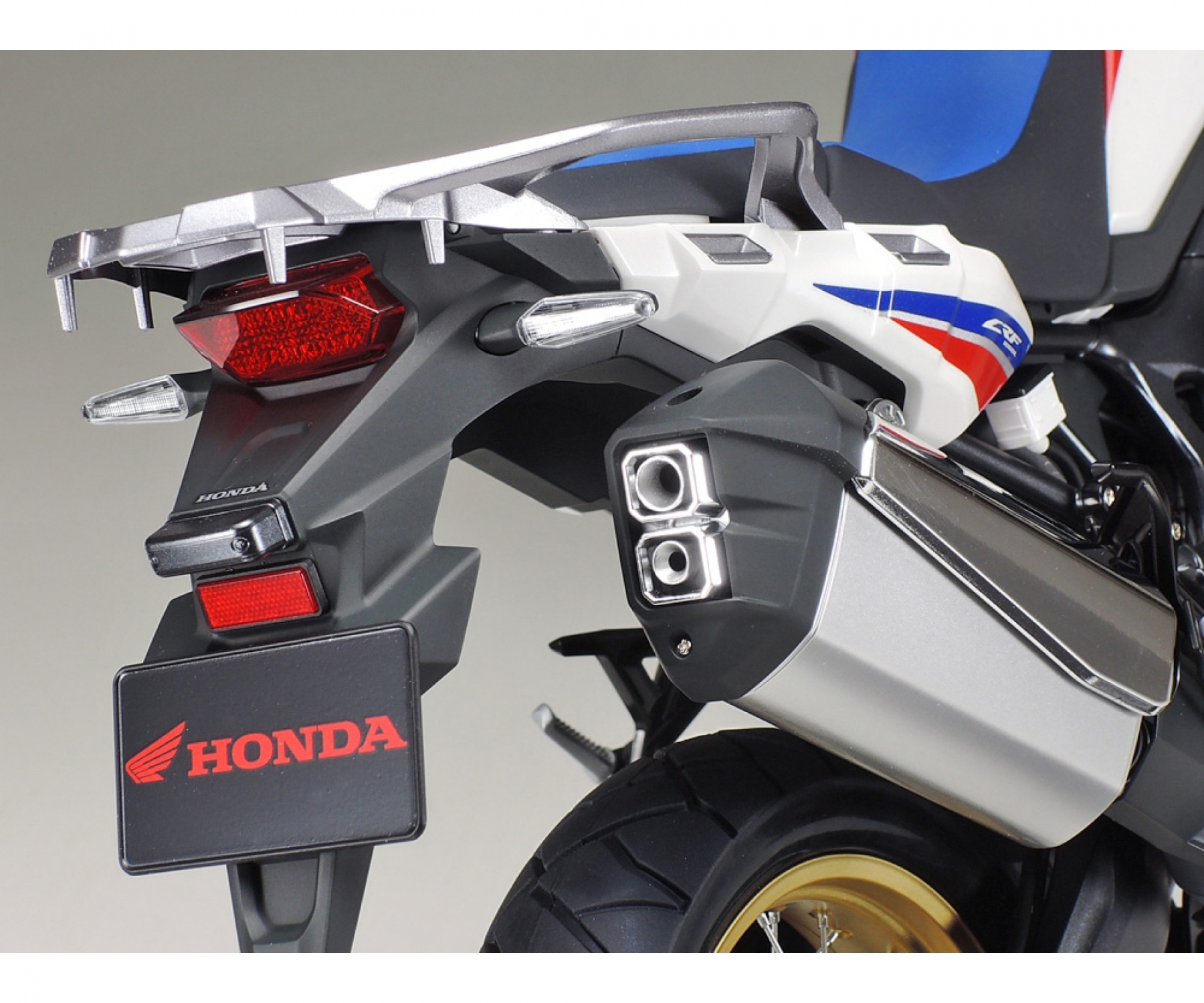 Tamiya Honda CRF 1000L Africa Twin Enduro 1/6