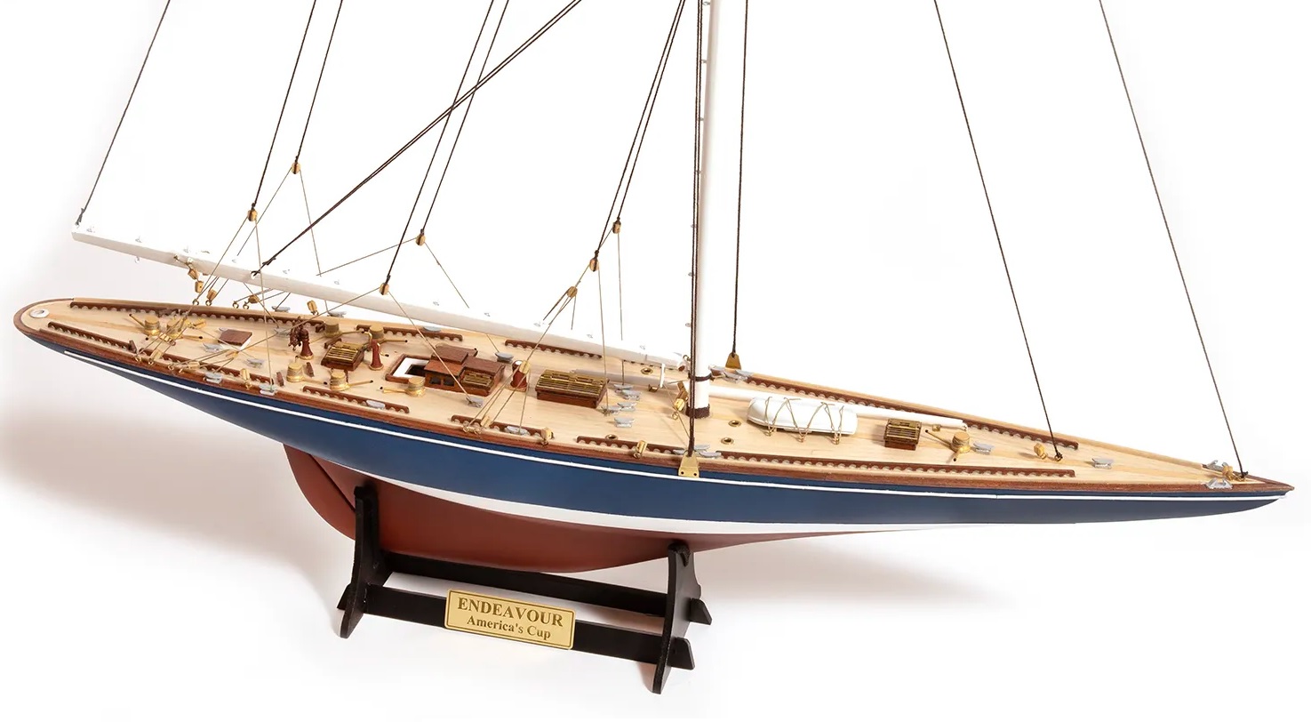 Occre Endeavour Yacht Model 1934 America’s Cup 1/75