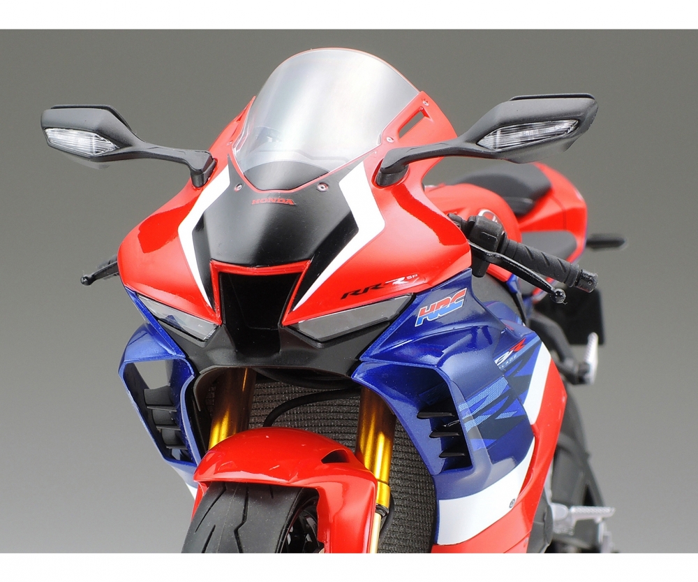 Tamiya Honda CBR1000RR-R Fireblade SP 1/12
