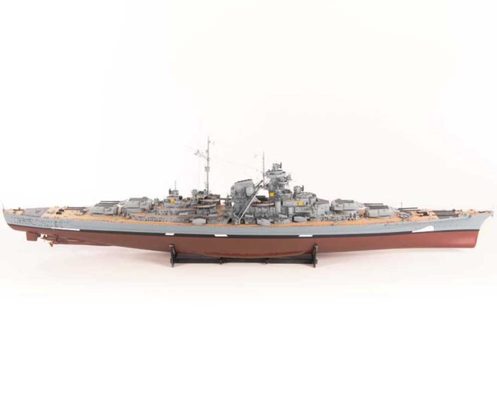 Amati German Battleship Bismarck Kriegsmarine 1941 Kit 1/200