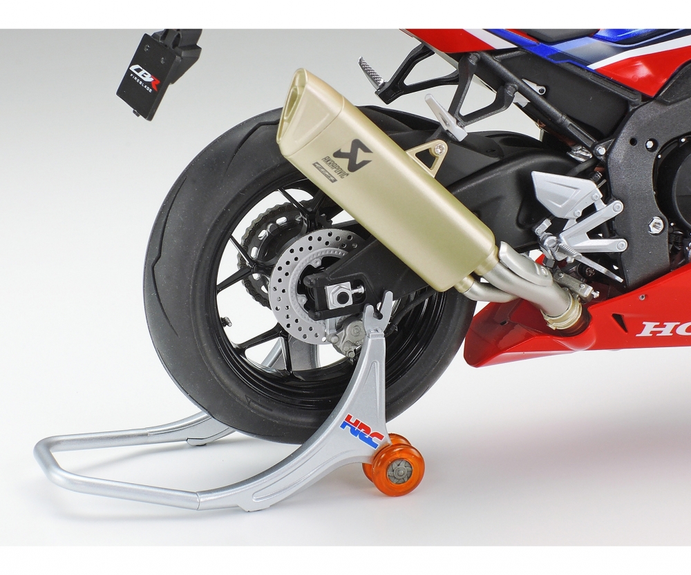 Tamiya Honda CBR1000RR-R Fireblade SP 1/12