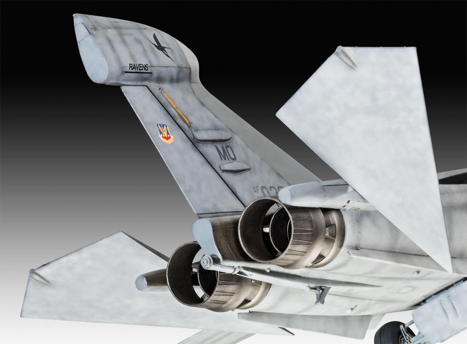 Revell EF-111A Raven Model Set 1/72