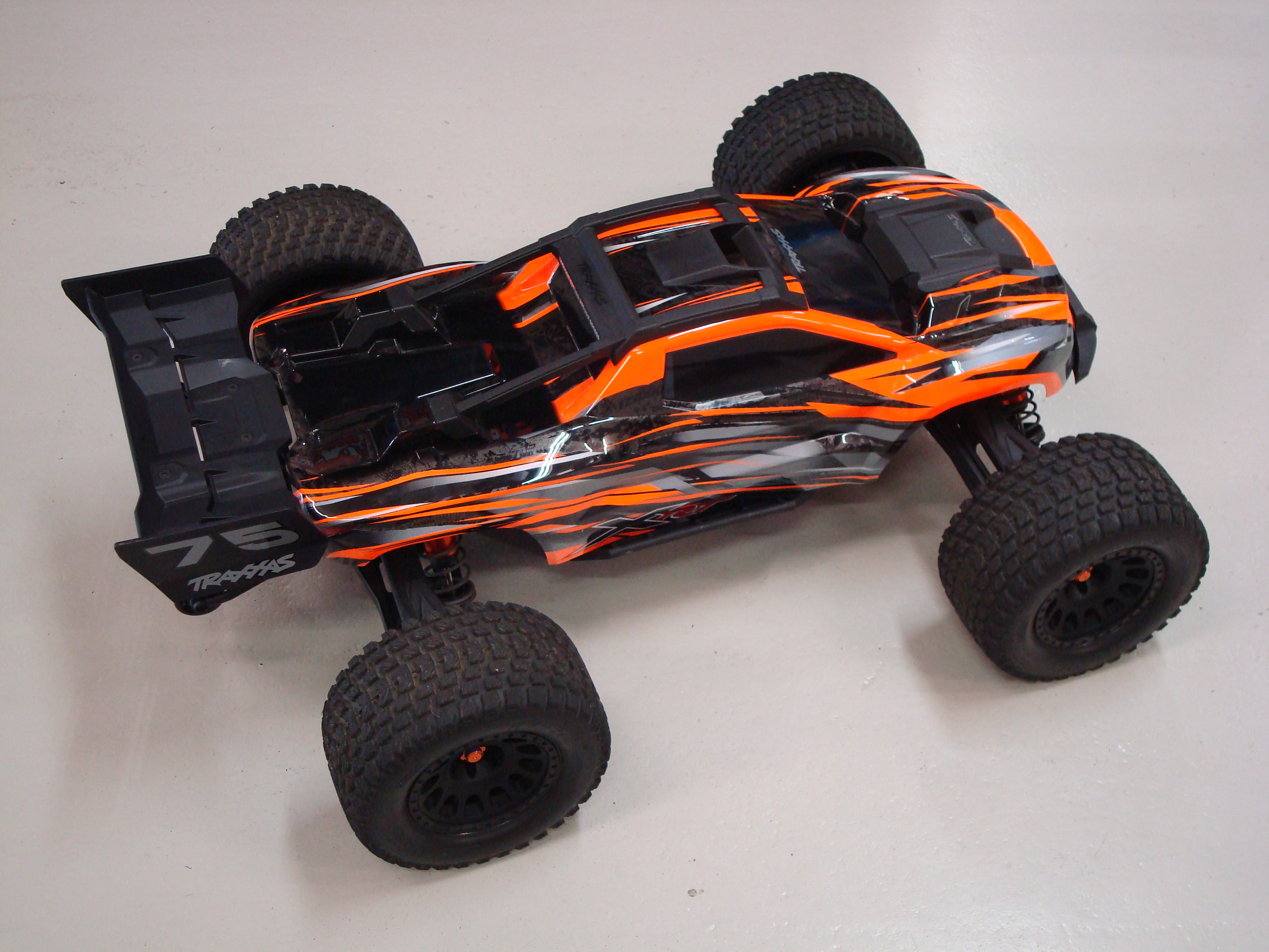 Occasion Traxxas XRT 4WD VXL-8S Race Truck TQi TSM 1/5 Orange (no battery/charger)