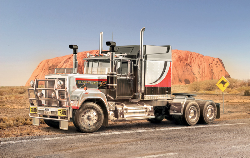Italeri Black Thunder Australian Truck 1/24