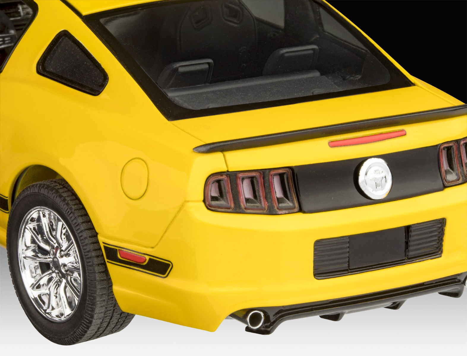 Revell  2013 Ford Mustang Boss 302 Model Set 1/25