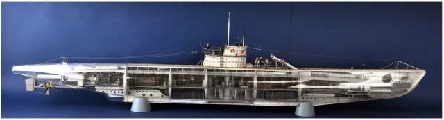 Trumpeter DKM U-Boot Type VIIC U-552 1/48