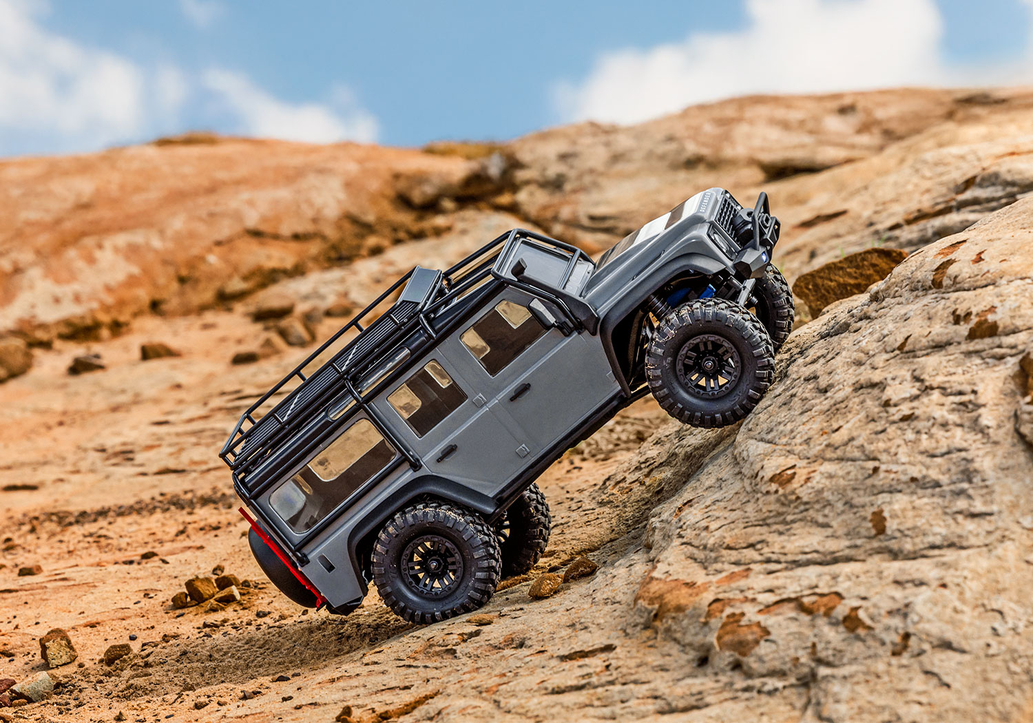 Traxxas TRX-4M Land Rover 4WD Electric Scale and Trail Crawler with TQ 1/18 Light Blue