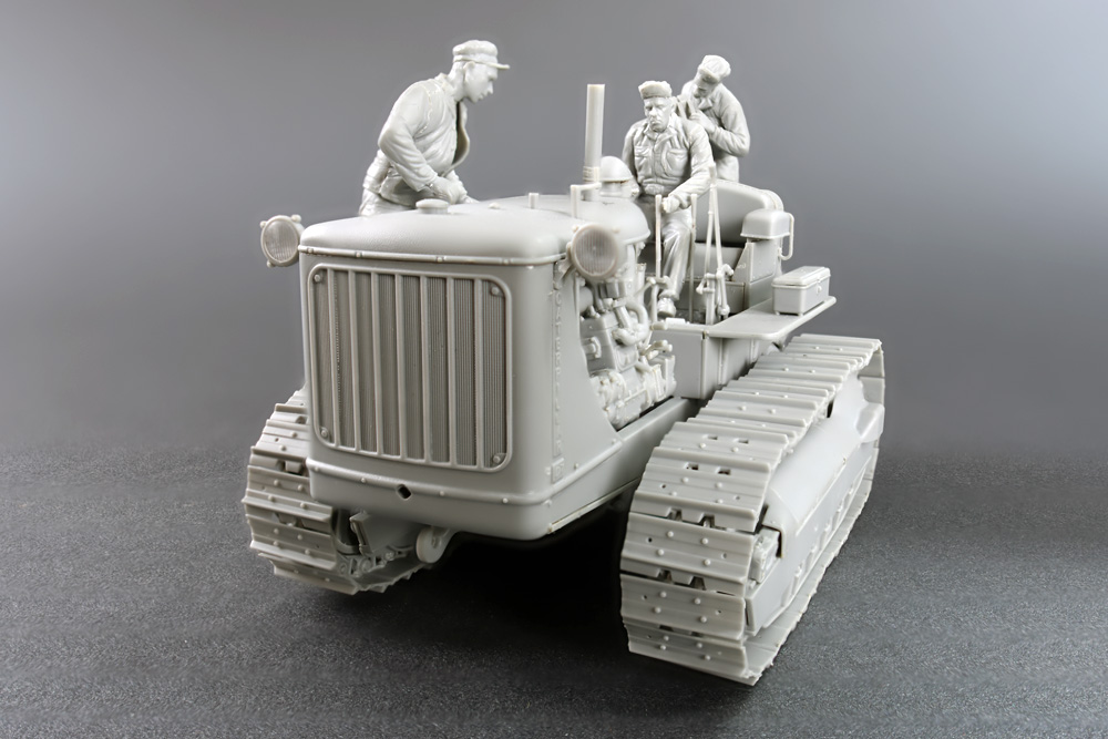 MiniArt U.S. Tractor w/Towing Winch & Crewmen 1/35
