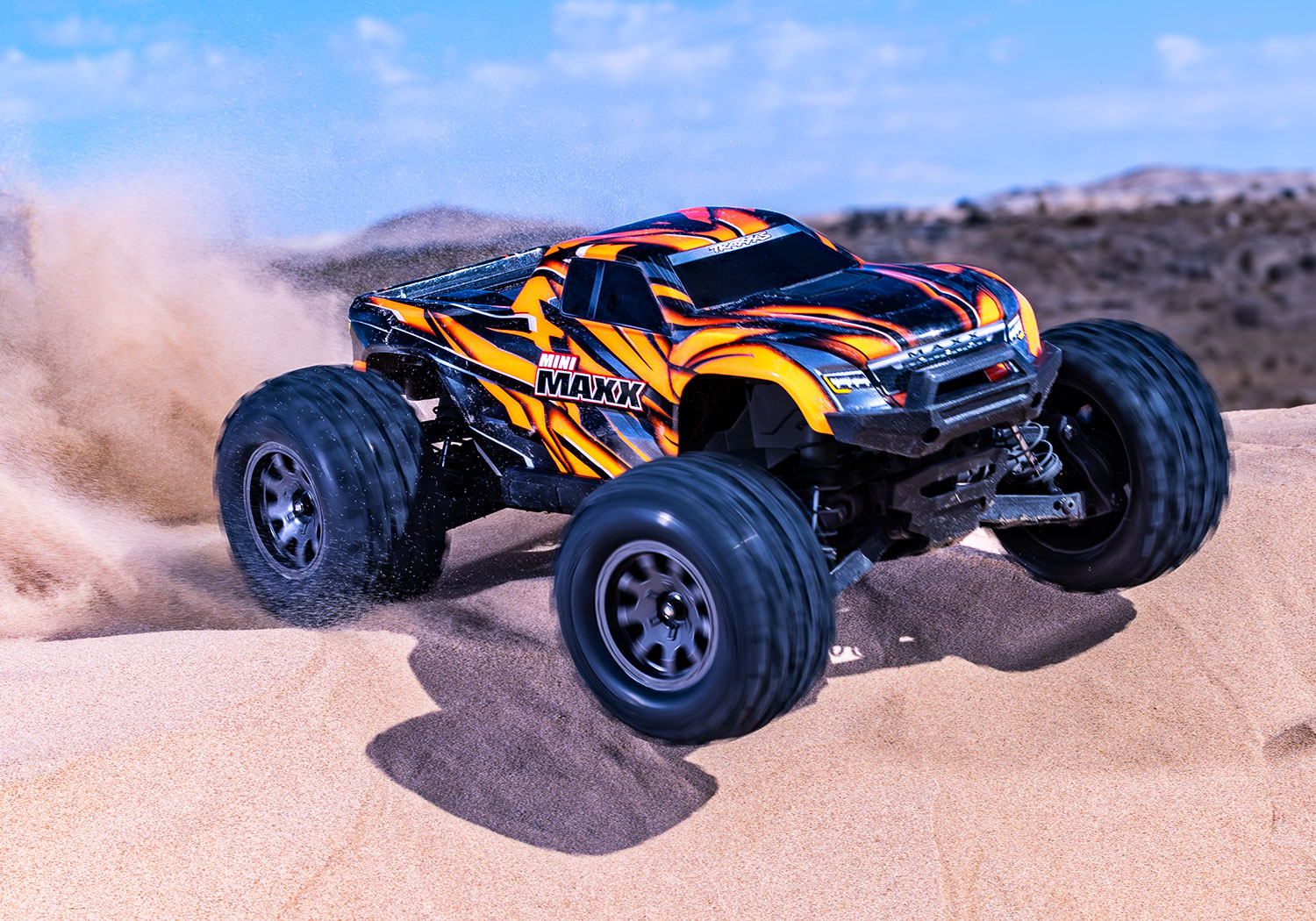 Traxxas Mini Maxx BL-2s TQ 4X4 RTR Brushless Monster Truck 1/16 Black