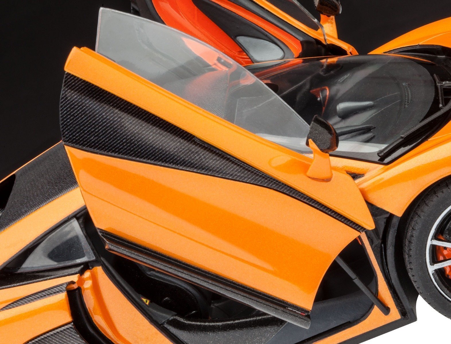 Revell McLaren 570S 1/24