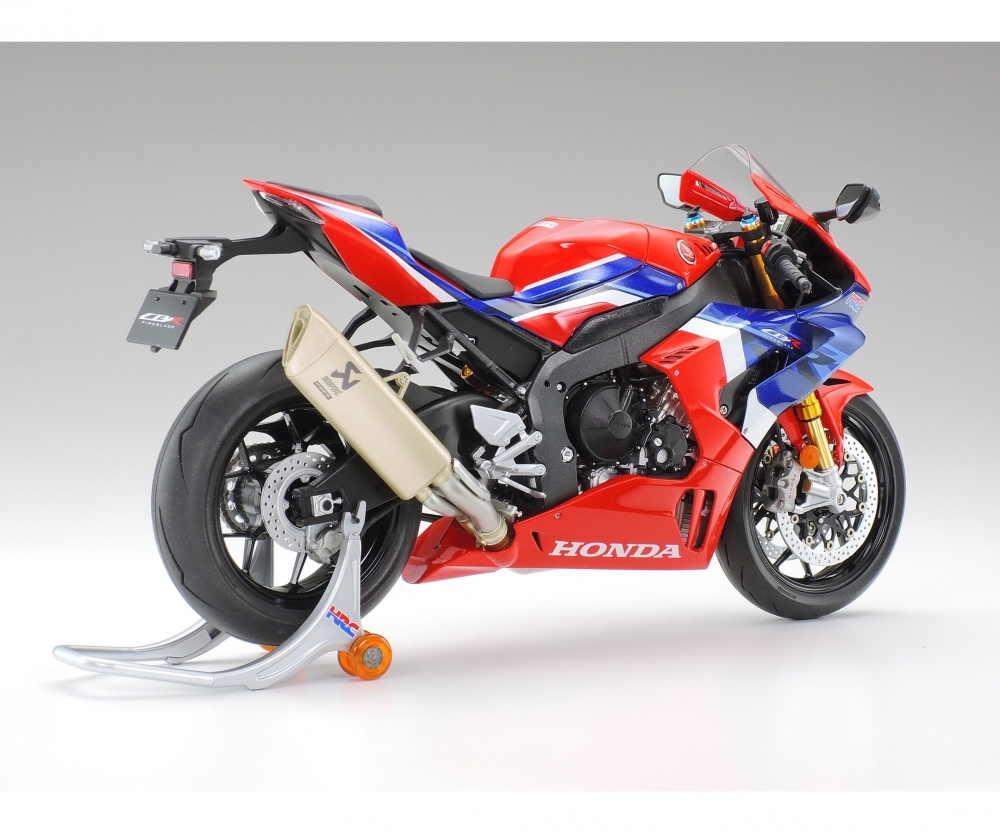 Tamiya Honda CBR1000RR-R Fireblade SP 1/12
