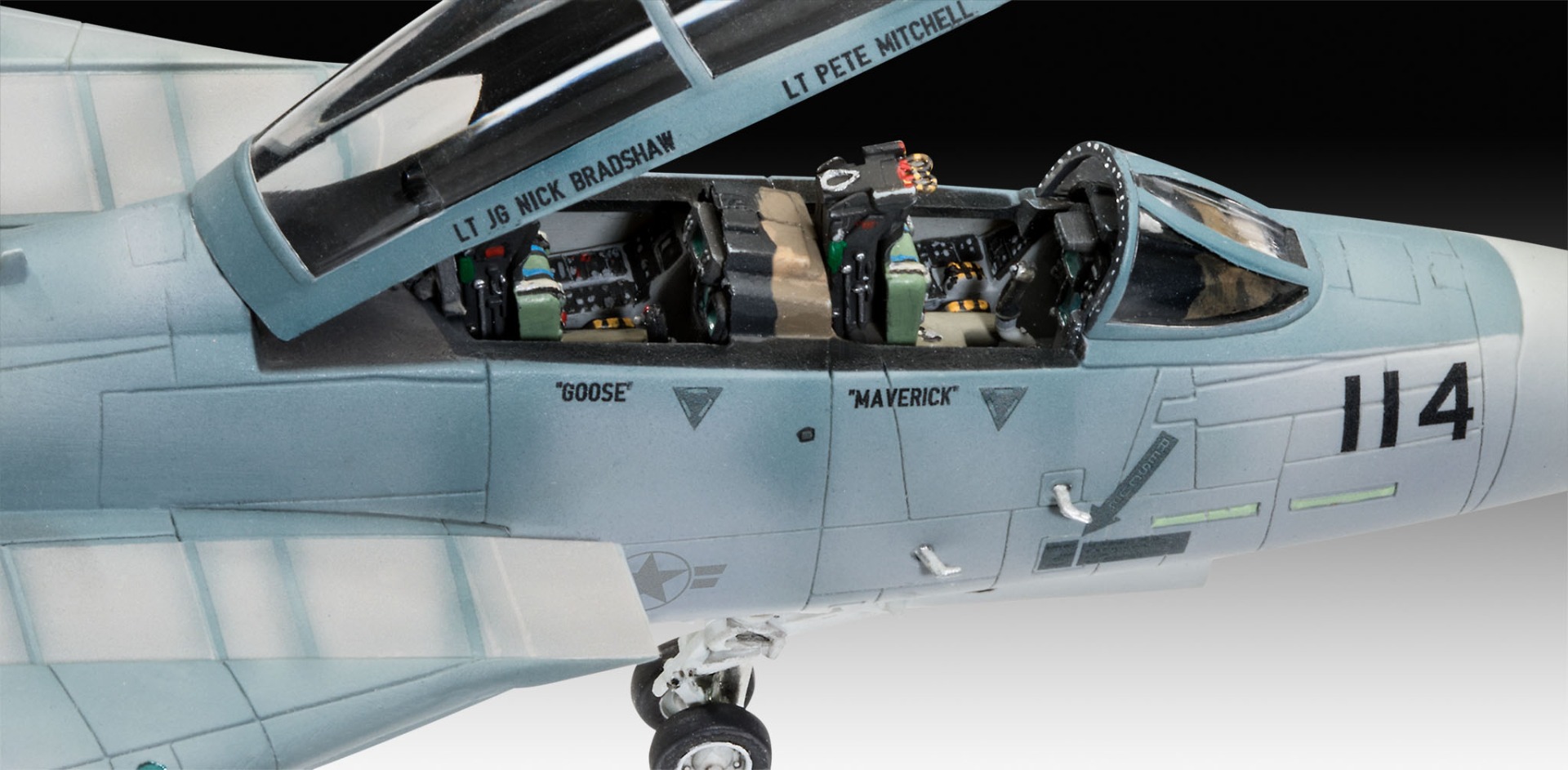 Revell Top Gun Maverick Movie Gift Set 1/72