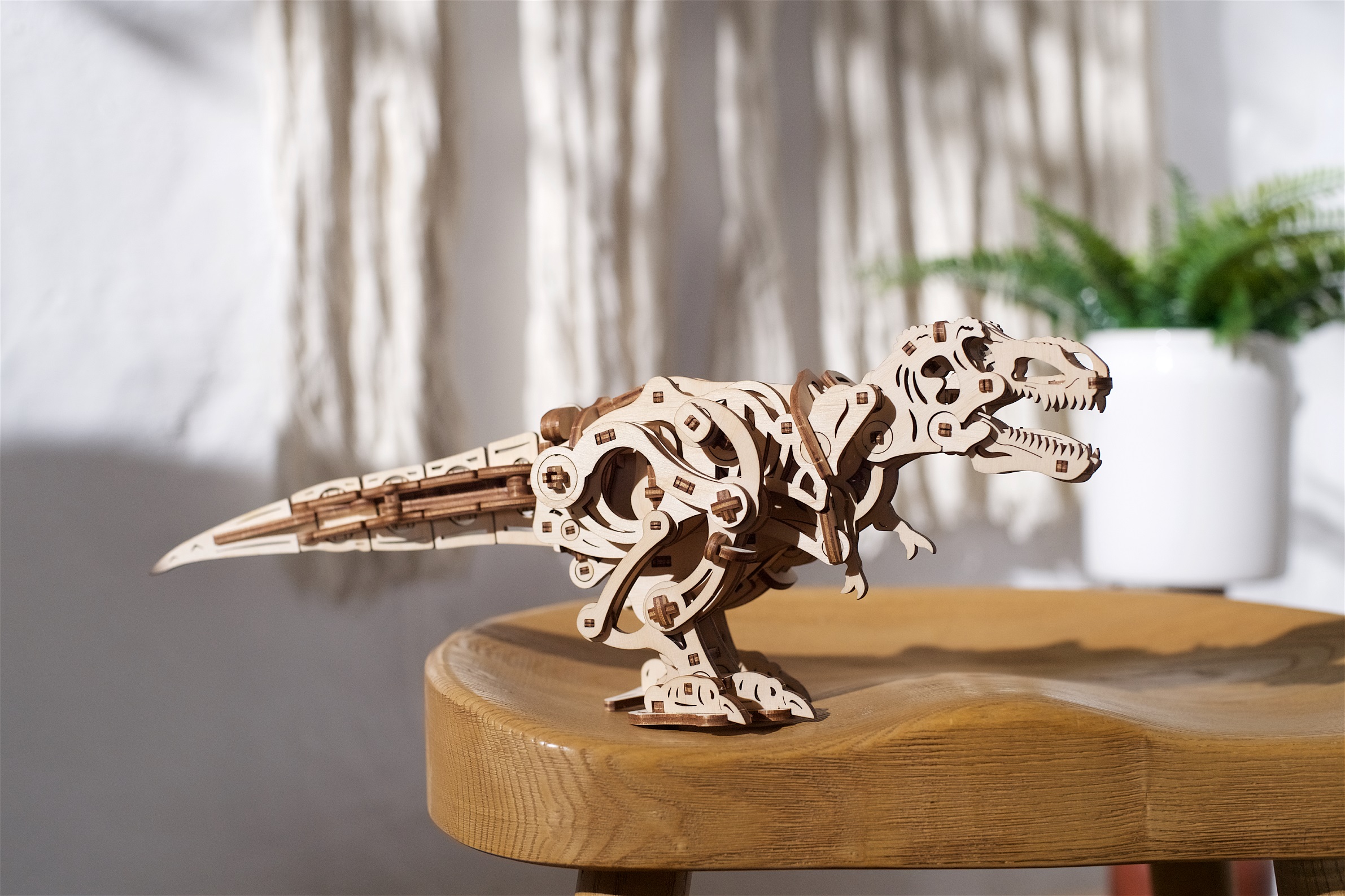 U-Gears Tyrannosaurus Rex mechanisch houten bouwpakket
