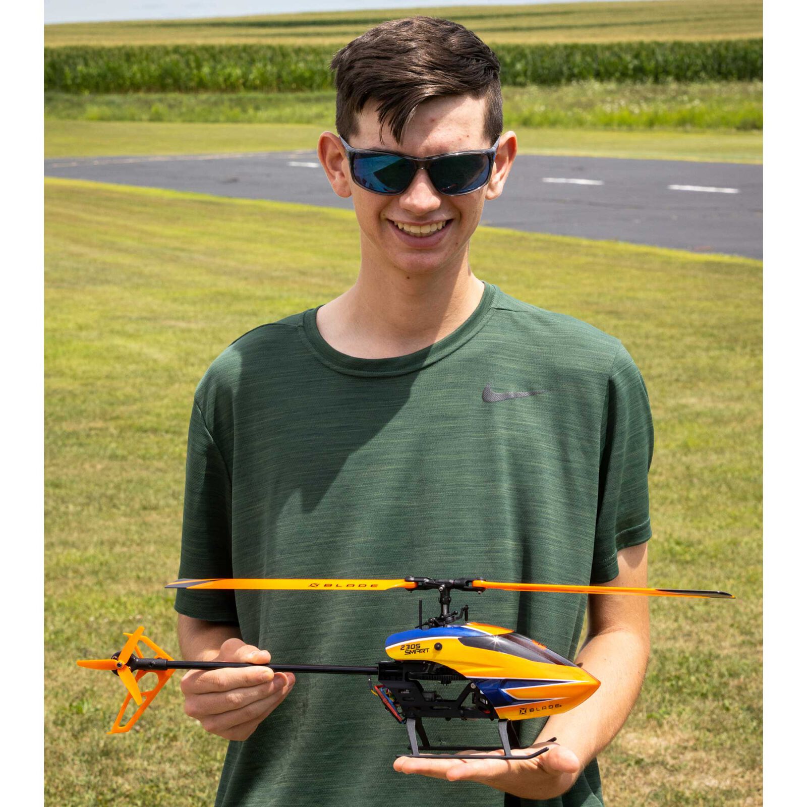 Blade 230 S Smart RTF Basic with SAFE Collective Pitch Flybarless R/C Helicopter