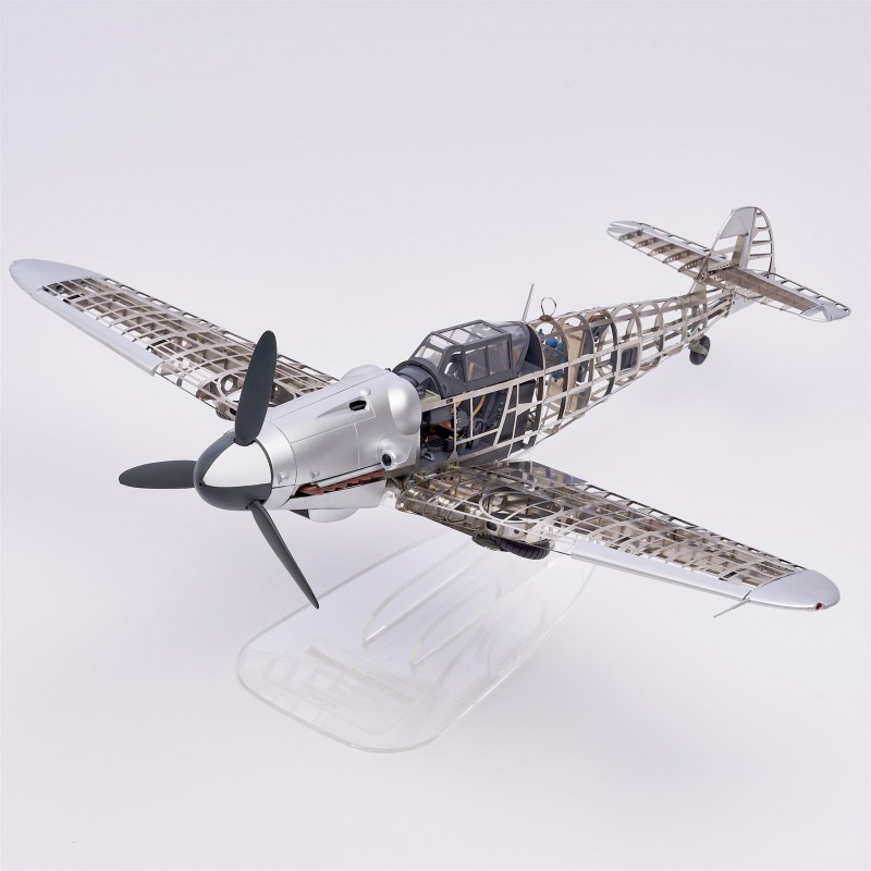 Artesania Latina Metal & Plastic Model: Messerschmitt Bf109G Aircraft 1/16