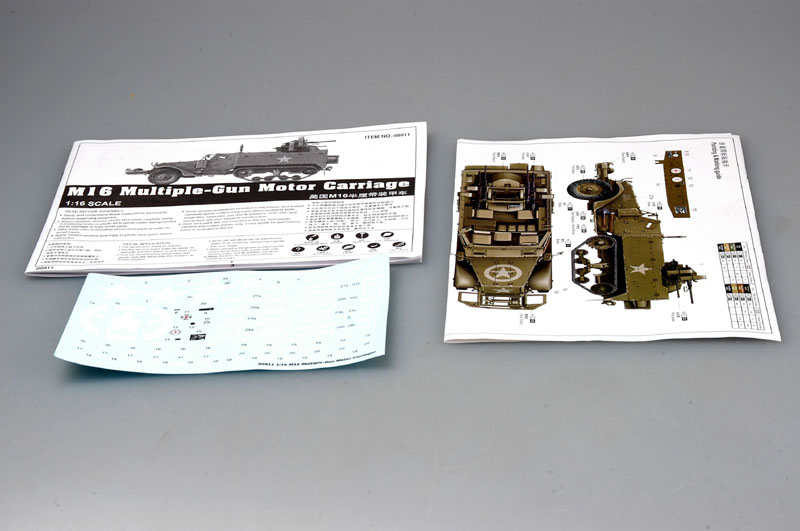 Trumpeter M16 Multiple-Gun Motor Carriage Half Track 1/16