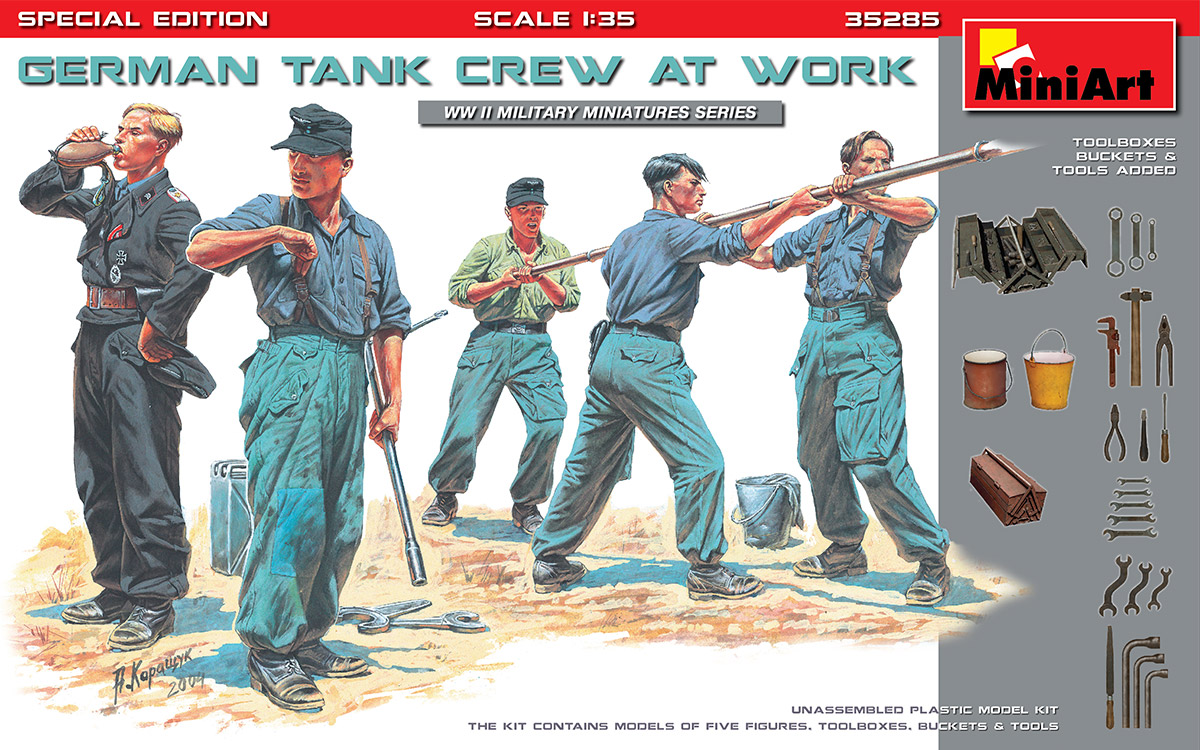 MiniArt German Tank Crew At Work 1/35